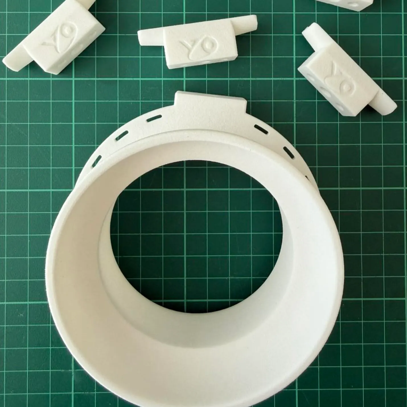 YO Reel early concept prototype — front view